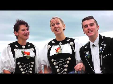 download lagu mp3 mp4 Hie Bini Deheim Jodel, download lagu Hie Bini Deheim Jodel gratis, unduh video klip Hie Bini Deheim Jodel