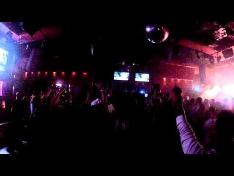 Coldharbour Night 2012 - KhoMha behind the Decks WMC 2012 7/