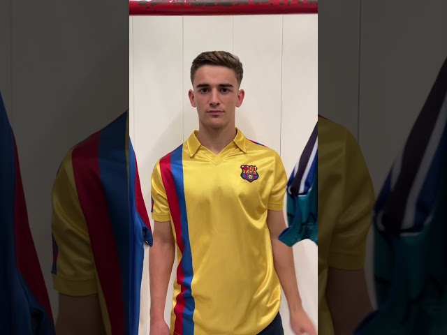 Vídeo relacionado con Copa Football - Camiseta - Fútbol - Hombre - FC Barcelona Capitán Retro - Manga Corta - Azul/Rojo - 100% algodón orgánico - Talla XXL