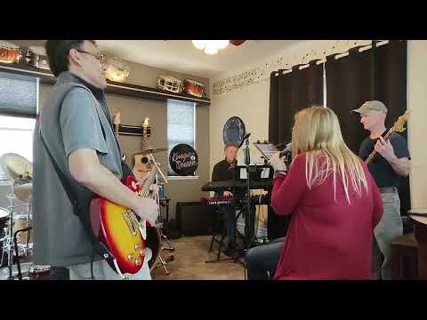 Promotional video thumbnail 2 for Cover Twist