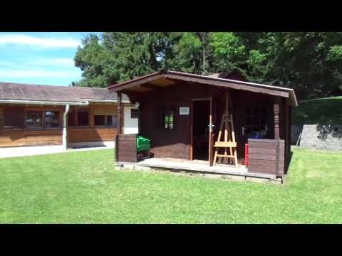 夏休み短期留学：小１日本人留学生が英語を学ぶ小屋【スイス留学.com】