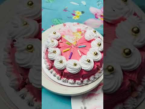 Strawberry cake🍓🎂 #love
