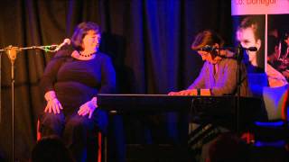 Maighréad & Tríona Ní Dhomhnaill - Traditional Irish Music from LiveTrad.com
