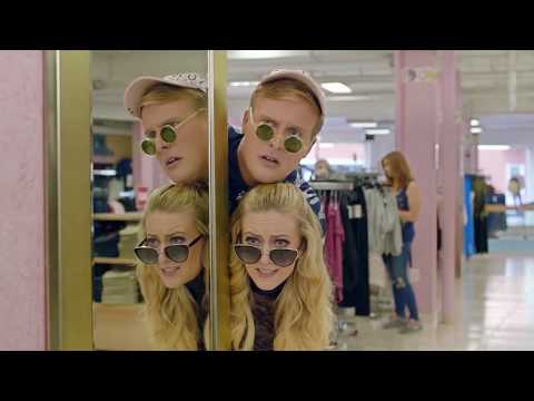 Claire Tyers in SEARCH PARTY  Season  2