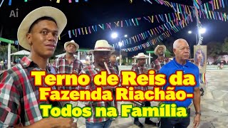Do Pai para o Filho a Várias Gerações : O Terno de Reis da Fazenda Riachão