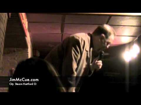 Boston Comedian Jim McCue : Works the audience City Steam Hartford