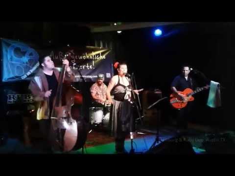 Ruby Dee And The Snakehandlers - Settin´ The Woods On Fire