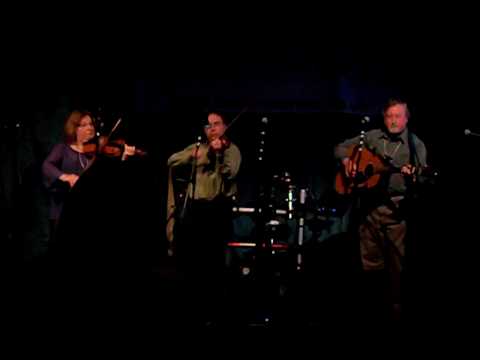 Square Da Mizzen at the Shetland Folk Festival - Jim Leask, Bernadette Porter & Neill Hall