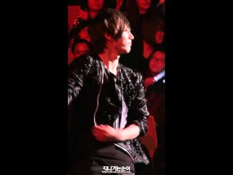 101212 Beast Airlines Concert - Oasis [Hyunseung Fancam]