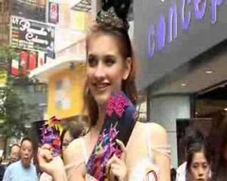 ELEMENTS"RESPECT MOTHER"Parade