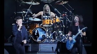 Foo Fighters &amp; Rick Astley, Never Gonna Give You Up, Multi-camera, Tokyo, 20.8.17