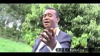 Download lagu Njakafitia   Fenoy aho  01 mp3