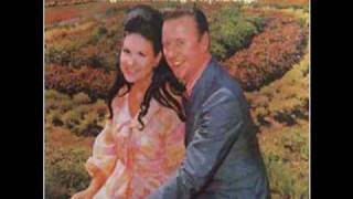 Kitty Wells and Johnny Wright - Singing His Praise