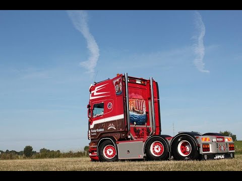 on the way truckshow Superbrut 2022