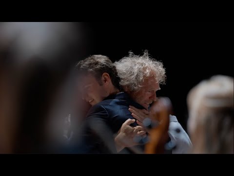 Finale of »HUMAN RIGHTS« | Symphony No. 3 op. 10 | Kendlinger (LIVE)