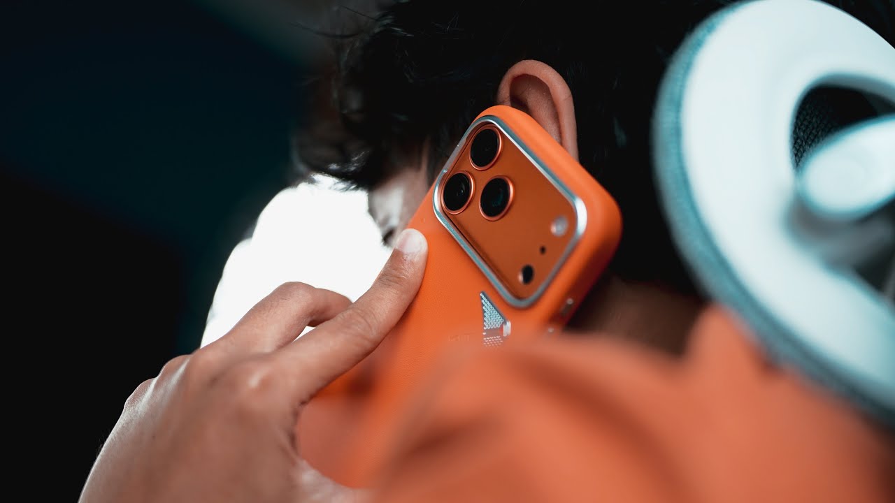 Casing Ini Bikin iPhone 17 Pro Cosmic Orange Makin Stand Out!