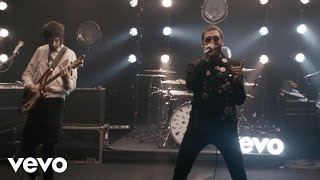 Kasabian - Vevo Off The Record: Kasabian - Ill Ray (The King) - (Live)