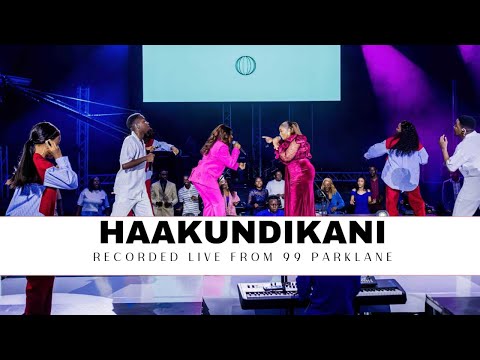 HAAKUNDIKANI- MAI ZIMUNYA FEATURING SHARON MANYONGANISE CHERAYI (LIVE)