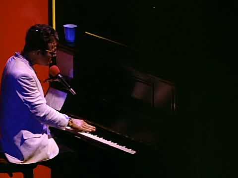 Tom Waits - TRAIN SONG (Full HD)