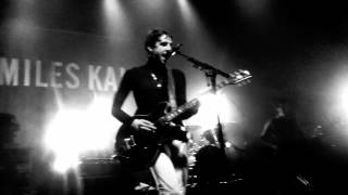 Miles Kane - Take The Night From Me ( Live at La Cigale, Paris )
