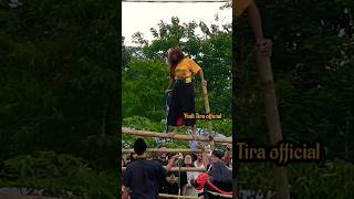 Download lagu Cewek Kalap Naik Pagar. #bantengan #bantenganmberot mp3 Download lagu Cewek Kalap Naik Pagar. #bantengan #bantenganmberot mp3