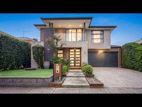 16 Featherbrook Drive, Point Cook, VIC 3030, 4房, 2浴, House