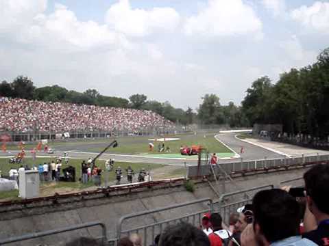 SBK Moto GP Monza 2009 incidente spettacolare prima variante