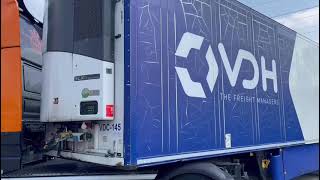 Schmitz Cargobull SKO 24 Thermo King SLX Spectrum Multi temp Dhollandia LBW 2T 270 refrigerated semi-trailer for sale - Image 4 | Autoline KE Schmitz Cargobull SKO 24 Thermo King SLX Spectrum Multi temp Dhollandia LBW 2T 270 refrigerated semi-trailer | Image 4 - Autoline