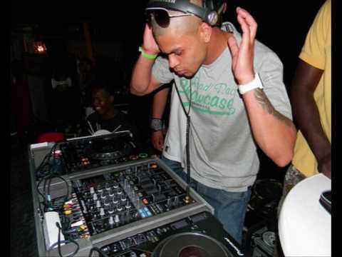 Dj Wesley simson ft Blayze and Thunder- Break it down.wmv