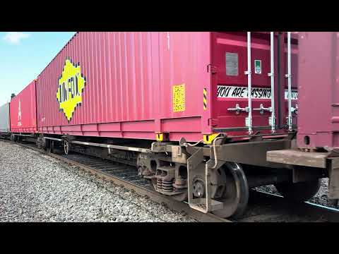 Pacific National NR14 NR70 2MA5 train Newport