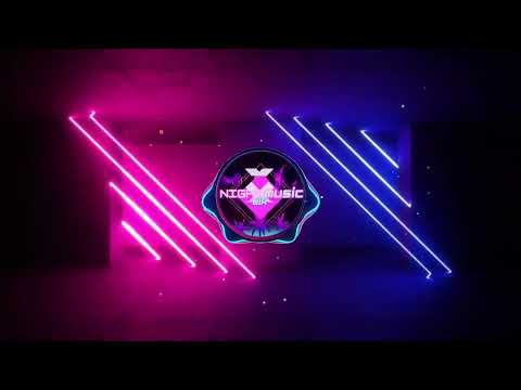 Cecilia Krull vs Gavin Moss - My Life Is Going On