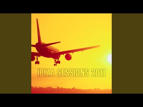 Sun Is Shining (Ospina & Oscar P Main Mix) (feat. Keith Thompson)