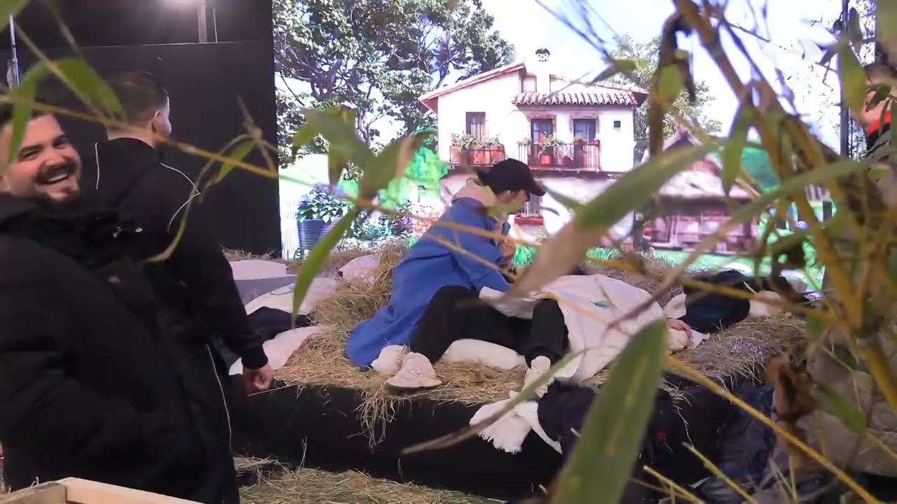 Dënimi nga Graciano/ Vesa improvizon një skenë lindjeje, Ledjona e suporton