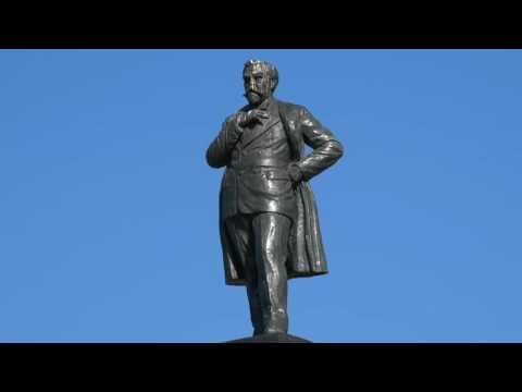 Statuia lui Anghel Saligny din Constanta - Avistel Media