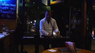 Billy Joel - I Go To Extremes (live at Green Island)