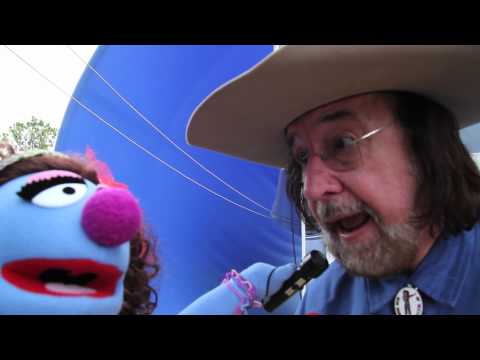 Bleeckie's Fair Day -- Bleeckie Meets Big Tex