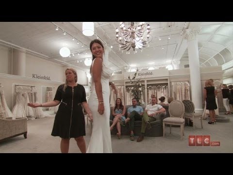 Wedding Dress Tips - Stunning Satin Sheath | Say Yes...