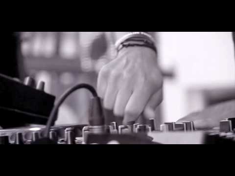 David Guetta & Daddy's Groove feat. Nervo - In My Head @ F**k Me I'm Famous