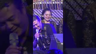 Download lagu New puppeteer VS New puppeteer 🤣😆 #kiekoprisdianto #jokluthuk #joke #wayangkulit mp3