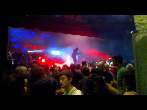 FAN DEL KAOS La riviera madrid 20mayo2011