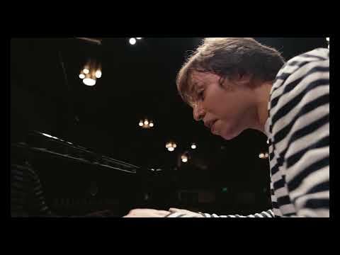 Ilya Shmukler - Stravinsky Petrushka Danse russe (single camera take)