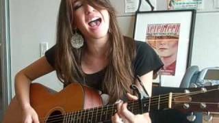 Kate Voegele sings for Seventeen