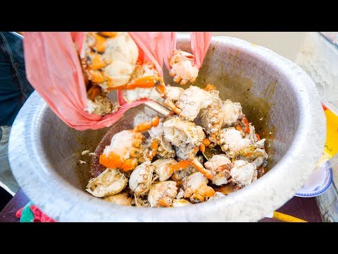 Seafood in Pakistan - CRAB CLAW Lollipops + Fish Market in Karachi, Pakistan | Pakistani Food Tour! Video