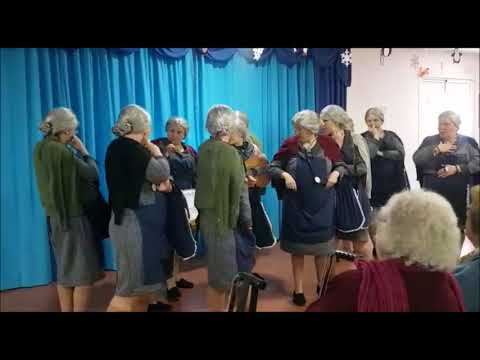 Grupo Reifs | Actuación de la Chirigota "Ay si yo te contara" en nuestra residencia de Alcalá