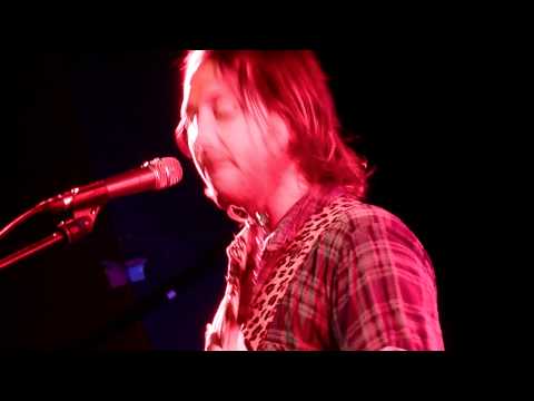 Feeder - Nirvana Breed Cover - Front Row of Mandela Hall, Belfast (HD)