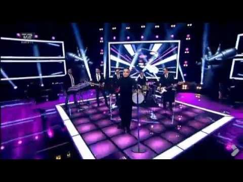 Robbie Williams - "Candy" live at The Voice of Denmark (2012-11-10)