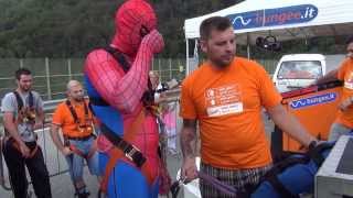 preview picture of video 'SPIDER-MAN BUNGEE JUMPING'
