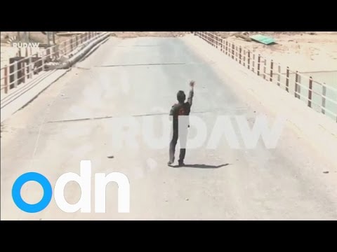Kurdish reporter talks to ISIS militants