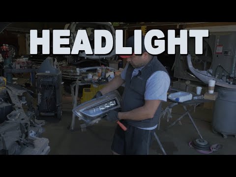 How to Remove a Headlight - 2019 Acura TLX