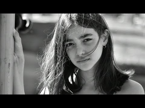 Носова Дарина поёт под руководством педагога 1